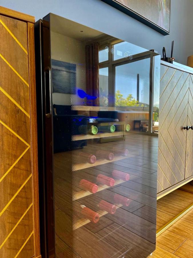 Flyviewflatsgold Privatehottub With Seaview Lägenhet Ixia  Exteriör bild