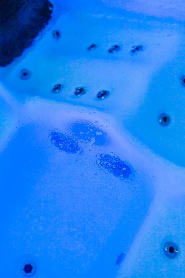 Flyviewflatsgold Privatehottub With Seaview Lägenhet Ixia  Exteriör bild