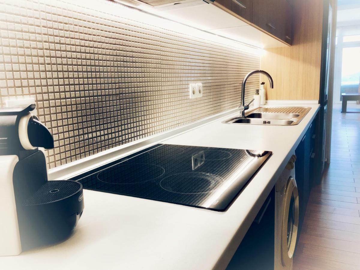 Flyviewflatsgold Privatehottub With Seaview Lägenhet Ixia  Exteriör bild